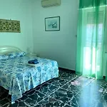 Apartment In By The Sea *