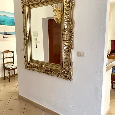 Appartamento In By The Sea